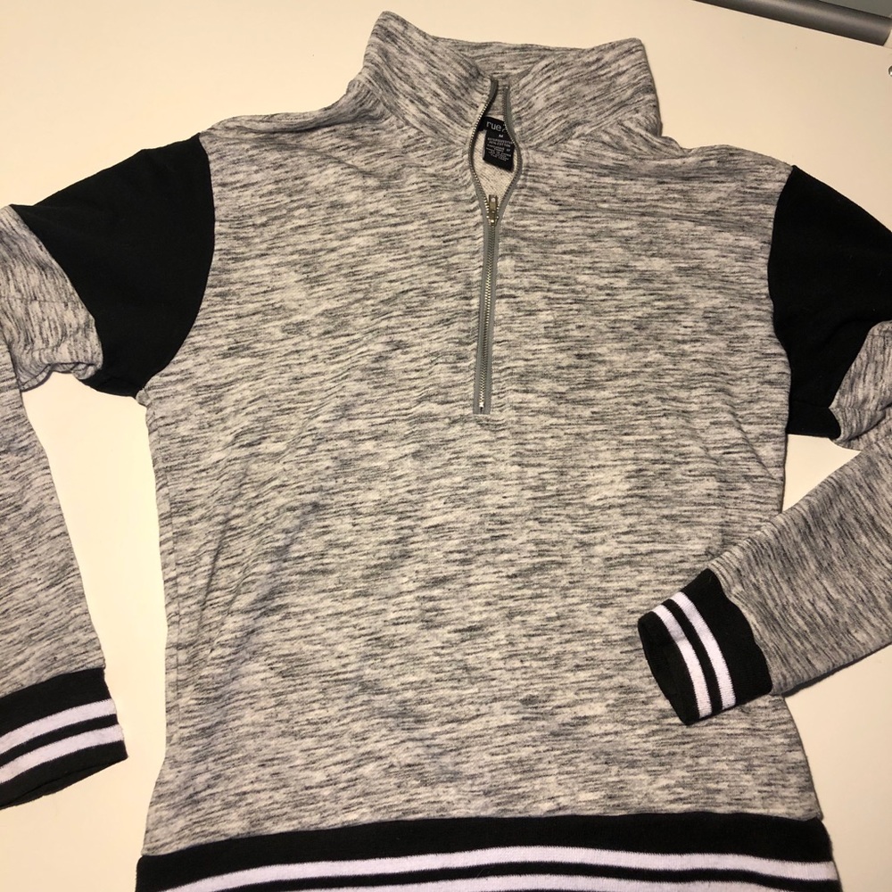 Rue21 Gray Jersey Half Zip Pullover
